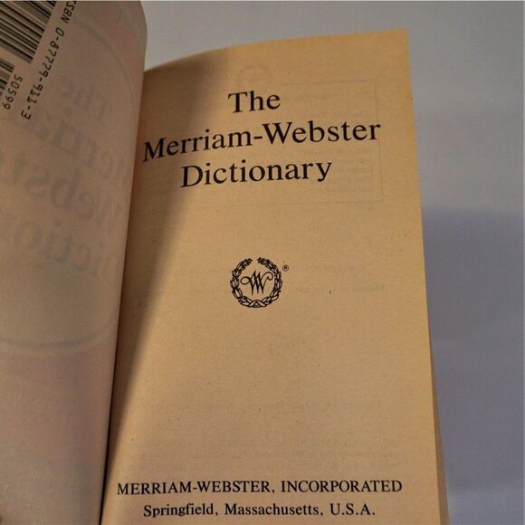 Merriam-Webster Dictionary 1997 Paperback - Picture 5 of 8
